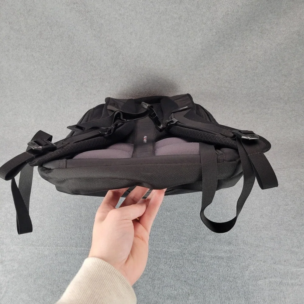 The North Face‎ Microbyte Backpack Black Olive Green Laptop Daypack FlexVent